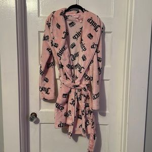 New with tags Juicy Couture robe